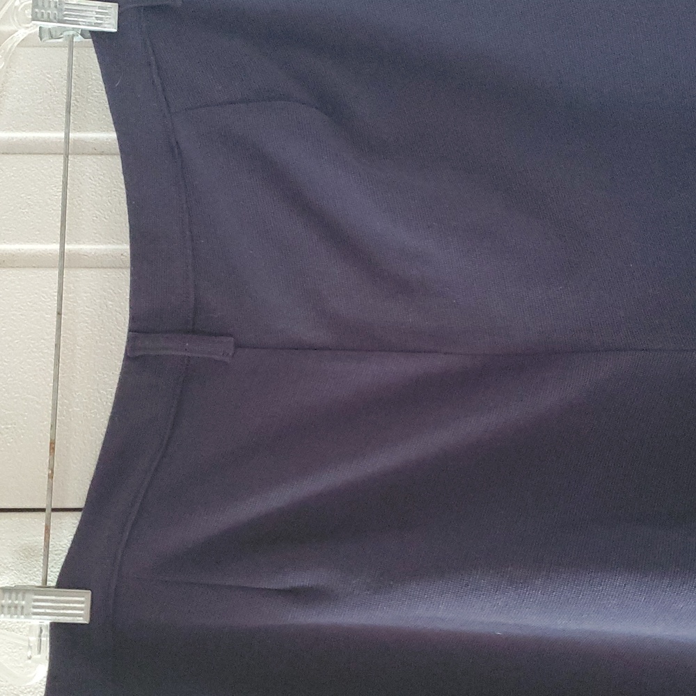 Liz Claiborne Navy Blue Shorts - Picture 9 of 13